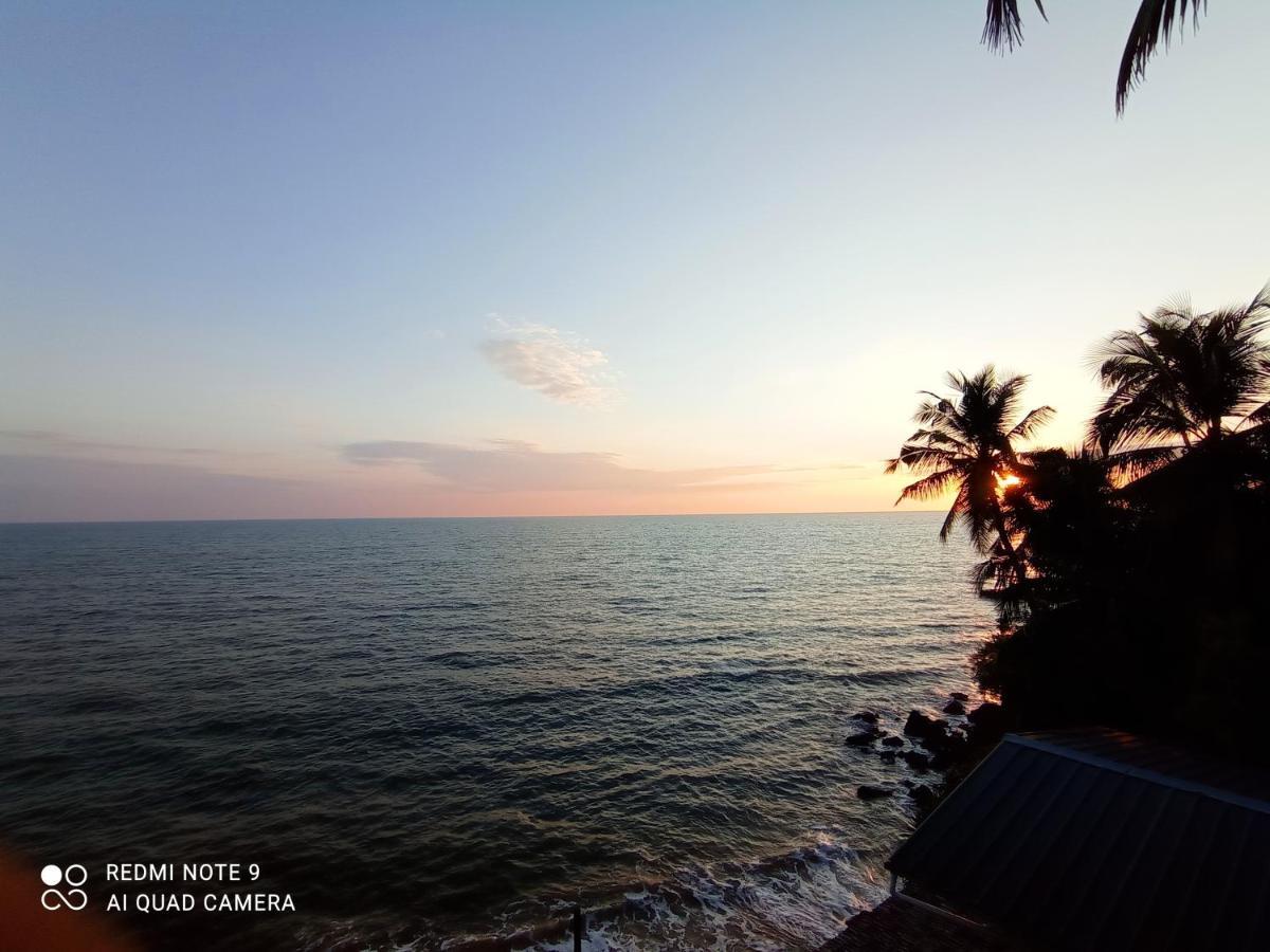 Bed and Breakfast Perch By The Sea Каннур Экстерьер фото
